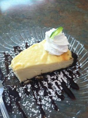 Key lime cheesecake with chocolate crust