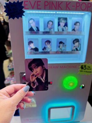 They're celebrating ATEEZ's Golden Hour Pt 2 album release this weekend 11/15-11/17 by offering this lucky draw photo card station $3/draw.