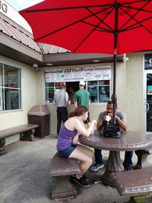 NOLA Snoballs, awesome, soft snow & great flavors