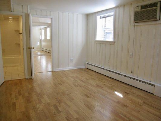 734 Mulford, Evanston - Two Bedroom Garden Apartment