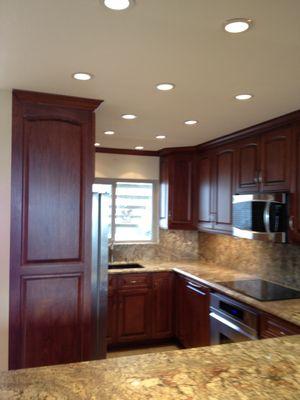 Recessed can lighting in kitchen remodel