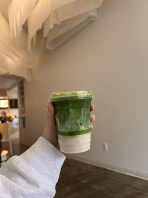 matcha almond milk latte (unsweetened)