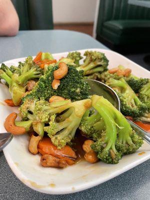 Broccoli cashew