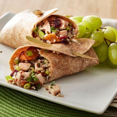 GRILLED CHICKEN WRAPS WITH CRANBERRIES, QUINOA AND CANDIED PECANS