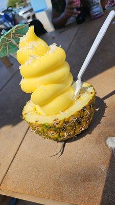 Pineapple dream bowl