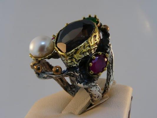 Beautiful Sterling Silver Ring with Genuine Gem Stones