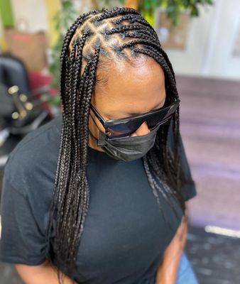 Knotless braids