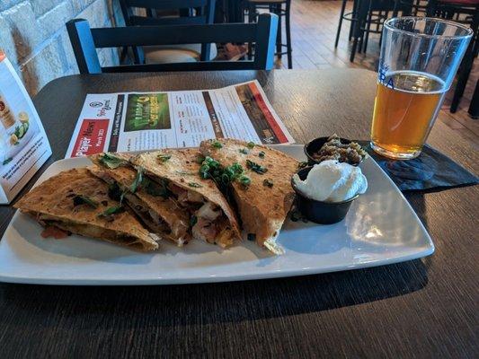 Plentiful food (chicken quesadilla), if a bit boring.