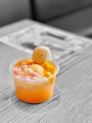 Mango pomelo sago with mango mochi | ig: eats.w.eva