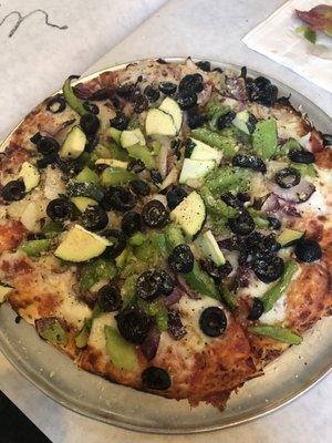 Amazing veggie pizza with the freshest toppings