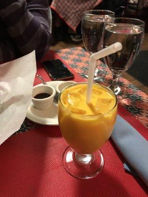 Mango lassi is not that sweet. I like it. Fish vindaloo tastes good.