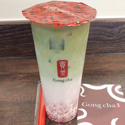 Strawberry Matcha Latte with White Pearls