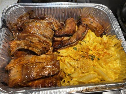 BBQ brisket, ribs & sausage w/Mac platter....YUGE!!!!!!