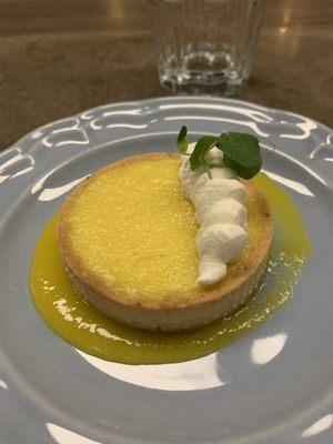 Mango tart