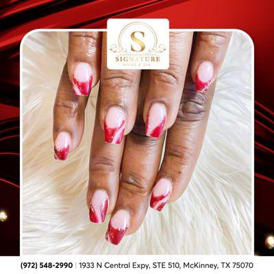 Red french tips for a bold and classy vibe!
ℬℴℴℴℴℯℴ