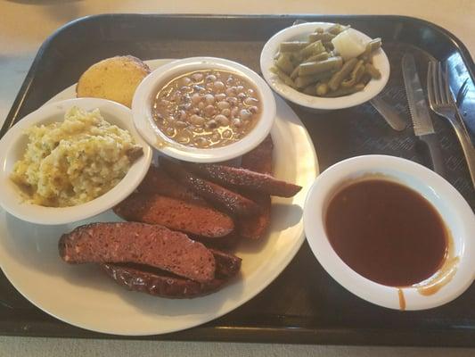 Sausage plate with 3 sides.