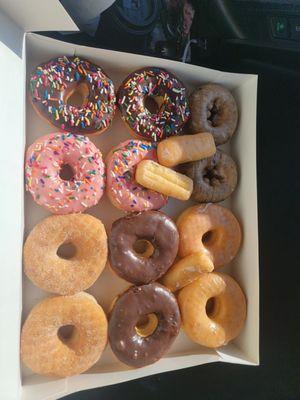 Mixed doughnuts