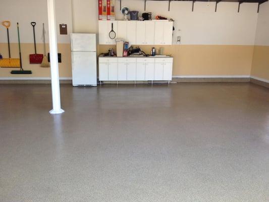 We clean epoxy garage floors