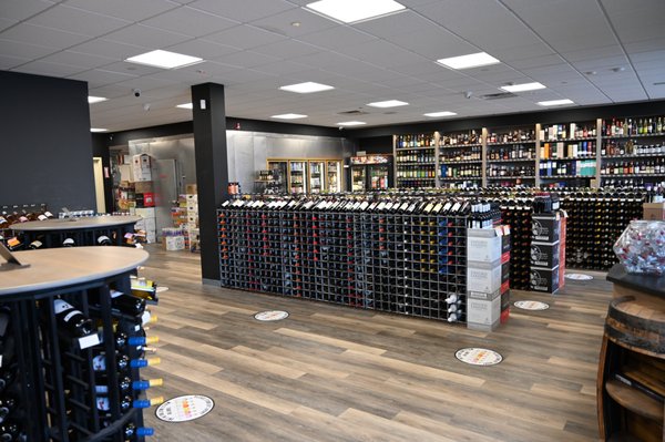 Mahwah Wines & Liquors