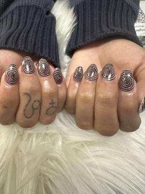 Nails design in Golden Nails