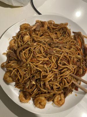 Beef & Shrimp Lo Mein