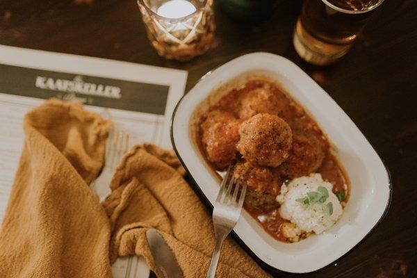 The Kaatskeller - skillet meatballs.  Slope Farms.