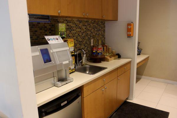 Service Lounge including coffee, espresso, hot chocolate, sodas, water and snacks