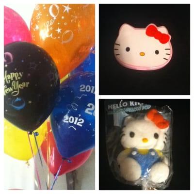 My boyfriend brought me 2012 balloons and Hello Kitty items from Zurchers!