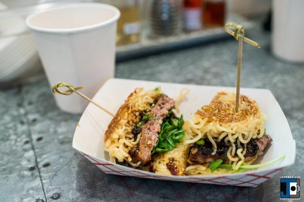 ramen burger