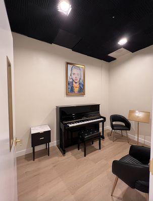 Music Lesson room at Angeles Academy of Music Tarzana