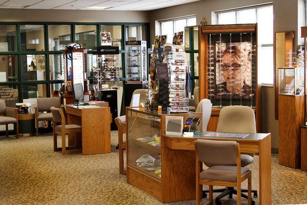 Great selection of frames, expert fittings and great customer service.