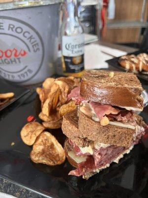 Reuben with house chips