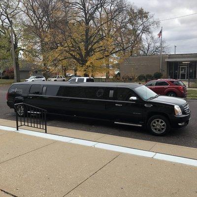 Peoria Executive Limousine Service