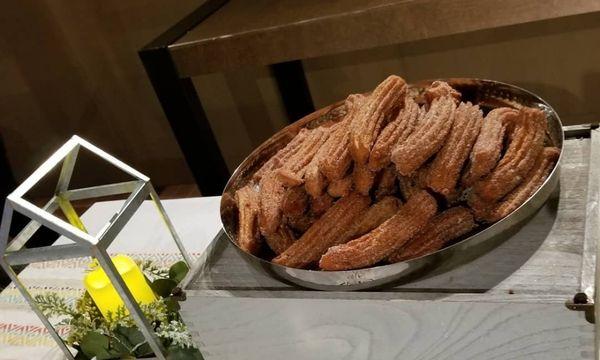 Traditional Churros!
Cinnamon and sugar only