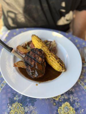 8 oz filet, Brabant potatoes, corn (delicious)