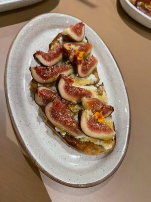 Fig toast