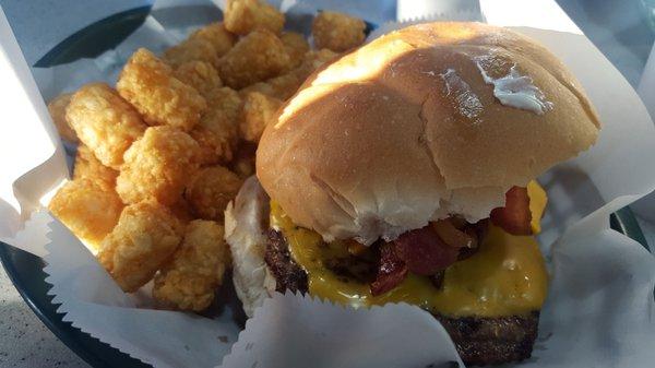 Bacon cheeseburger with tater tots.