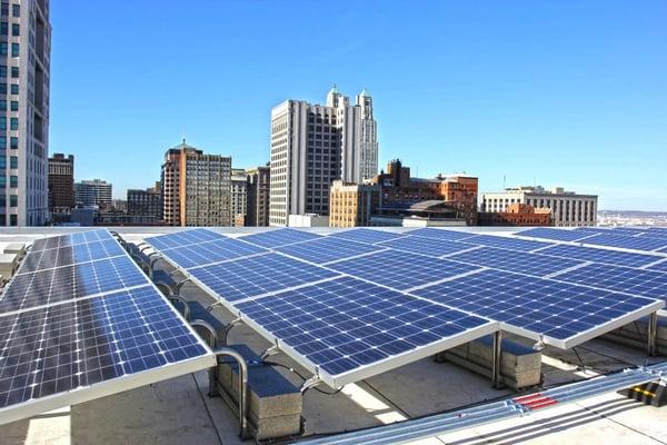 The 25 kilowatt rooftop solar energy system atop JE Dunn's downtown Kansas City, Missouri headquarters.