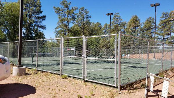 2 pickleball courts