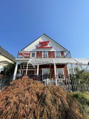 Outside view of cabbage patch restaurant.