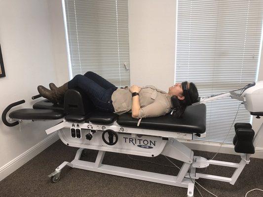 Spinal decompression for neck pain caused by disc issues