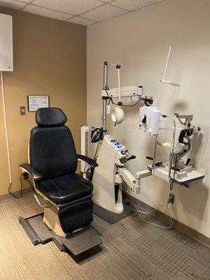 Eye exam room