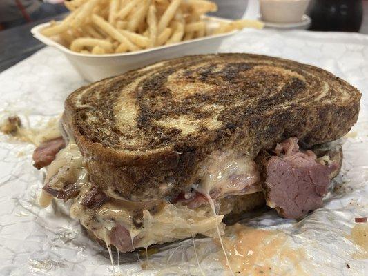 Reuben with shoestring fries