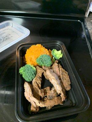 Lean steak fajitas with sweet potato mash broccoli