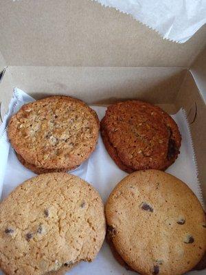 Free huge cookies while you wait!