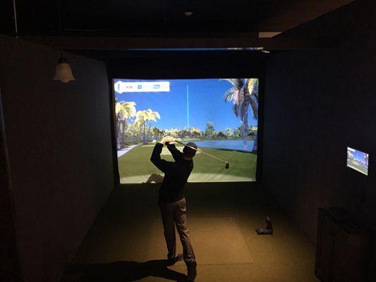 Best Indoor Golf Facility in the Chicagoland Area!