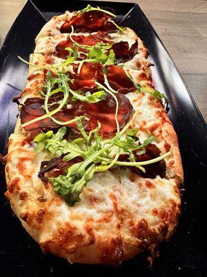 Prosciutto Flatbread- simply the best. Five stars!