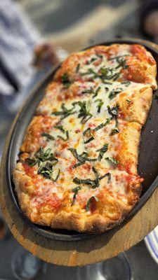 Margarita pizza