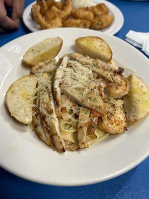 Chicken breast meat, Shrimp, Pasta, Garlic bread