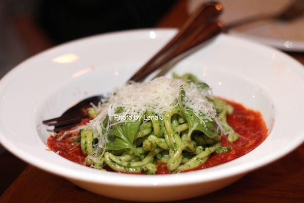 Pesto + Pomodoro ($18) - casarecce, parmesan, basil. Not good.